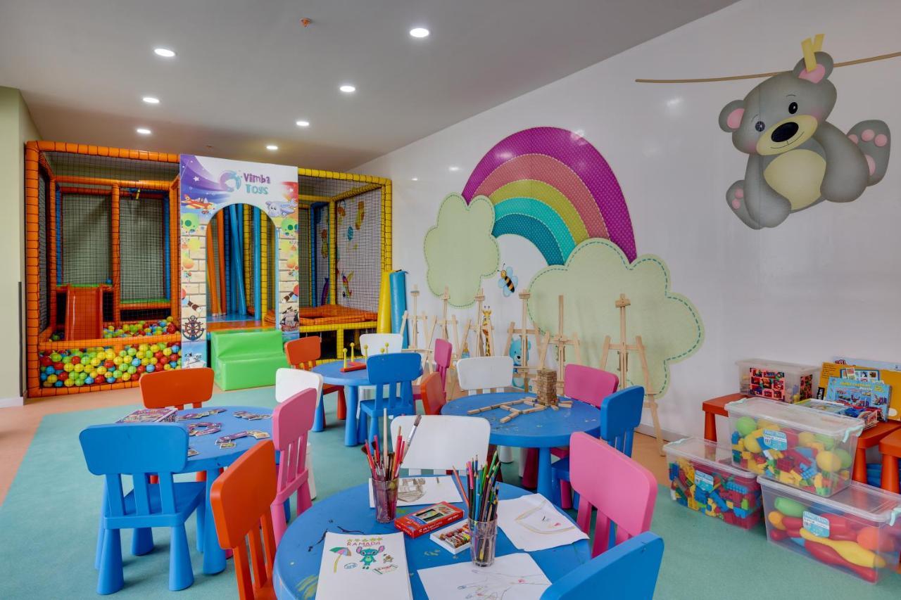 Ramada Hotel & Suites By Wyndham Kuşadası Ngoại thất bức ảnh