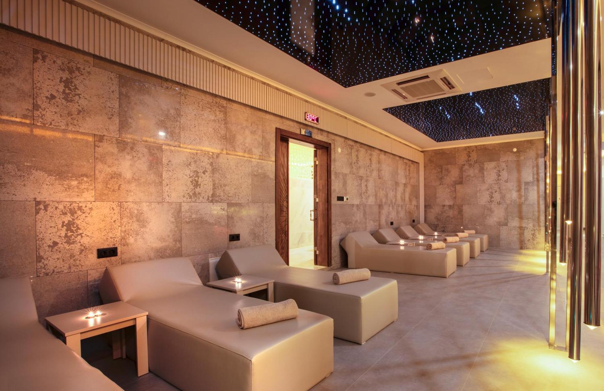 Ramada Hotel & Suites By Wyndham Kuşadası Ngoại thất bức ảnh
